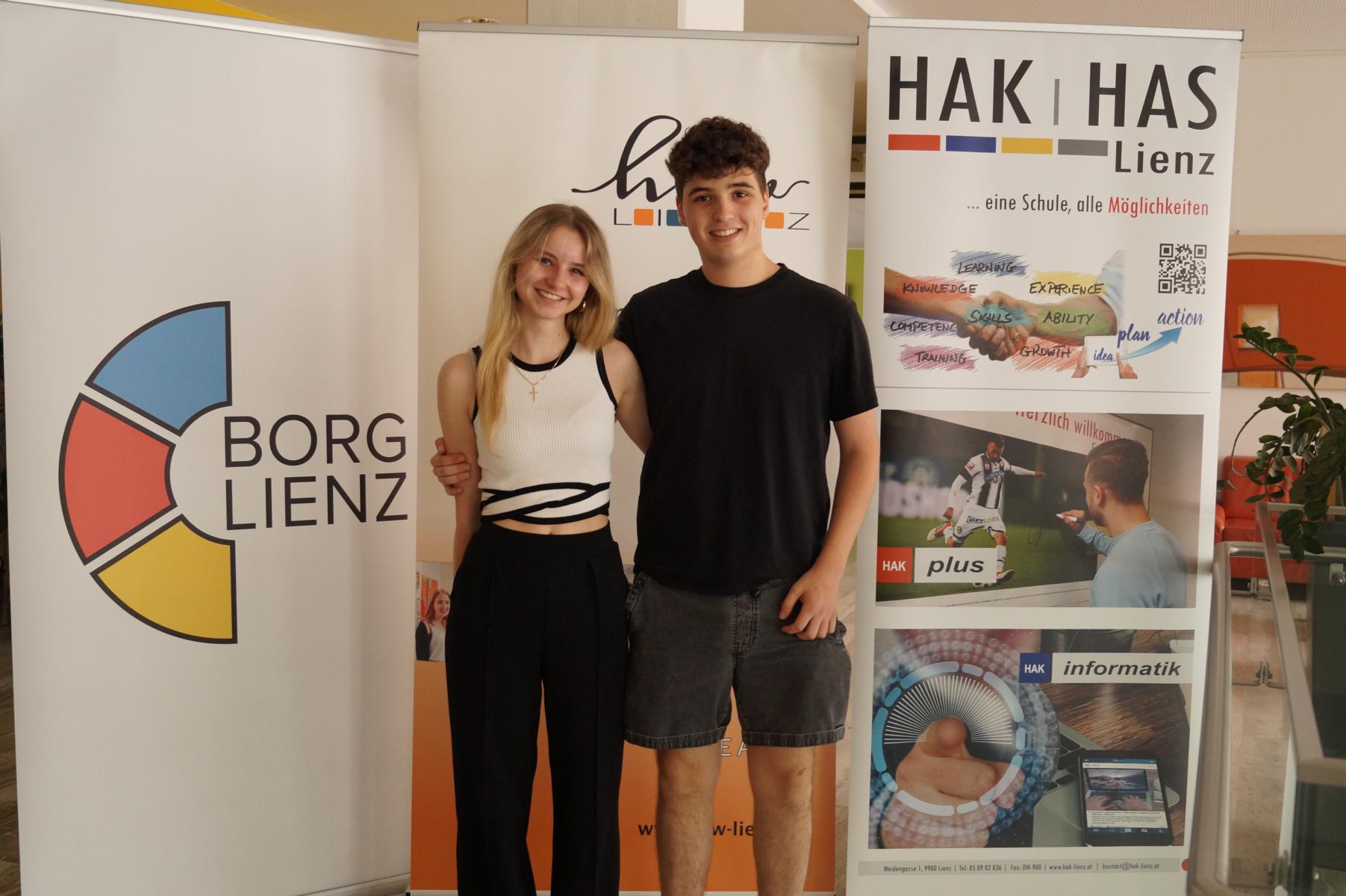 Pia Hecke (Borg Schulsprecherin) & Silvan Steiner (HAK Schulsprecher) Foto: BORG Lienz