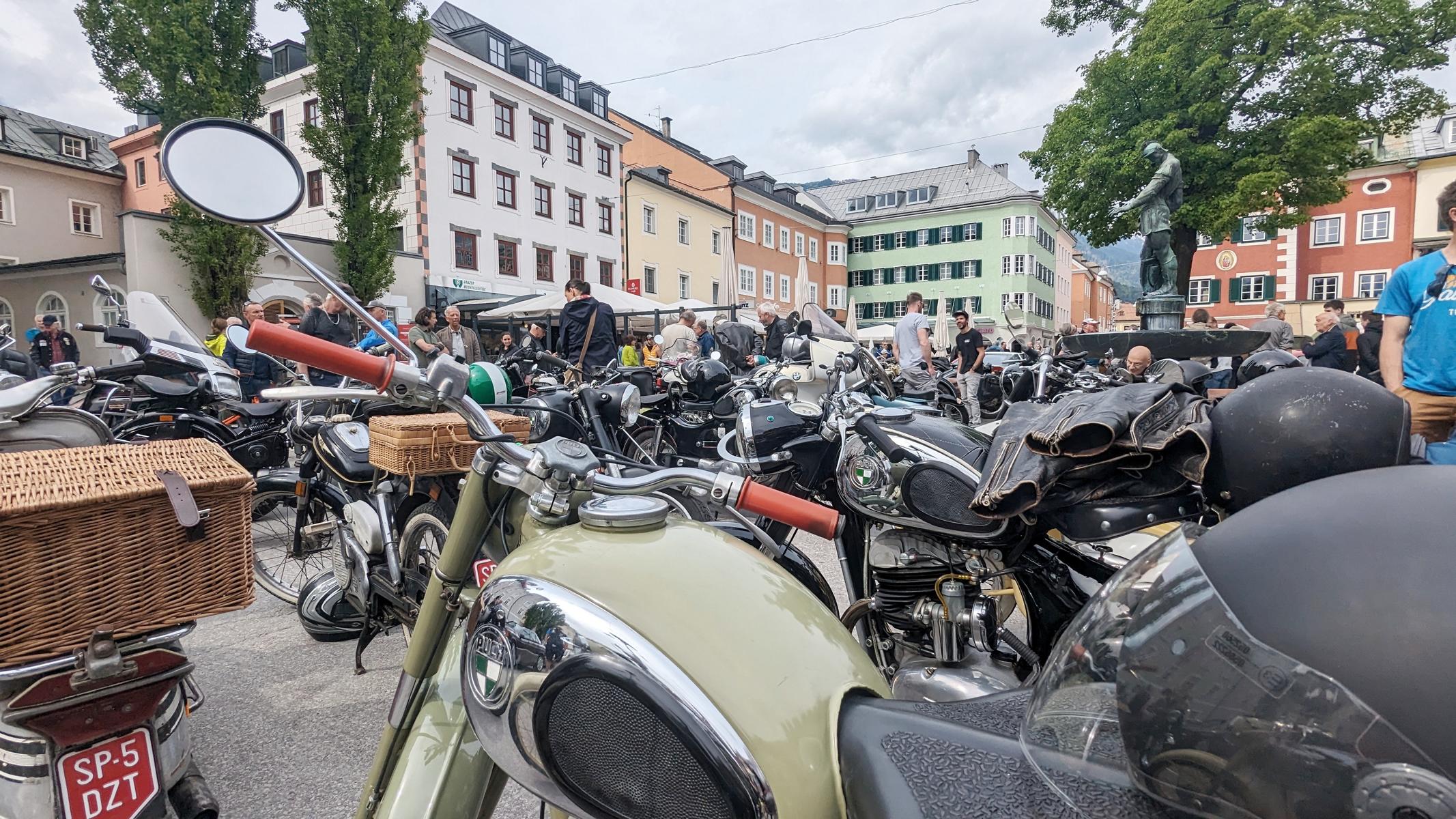 Oldtimer Treffen und Tour in Lienz, Foto: Knorr
