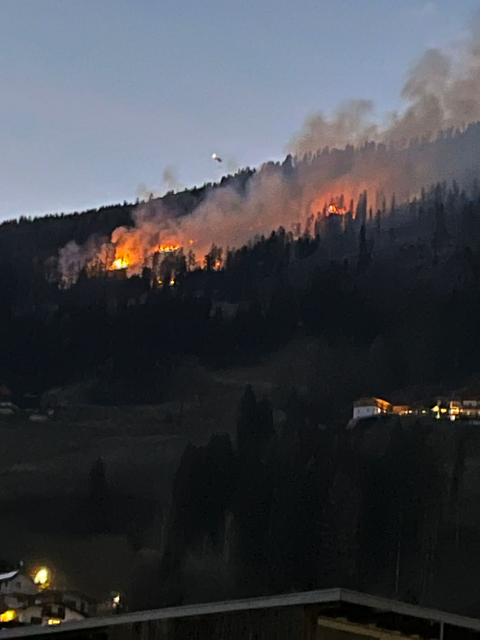 Der Brand am Freitagabend. Foto: Redaktion OO
