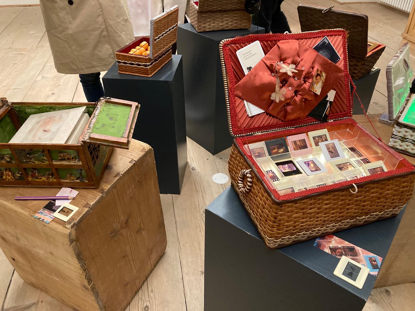 "Aus dem N&auml;hk&auml;stchen plaudern", dazu l&auml;dt Petra M&uuml;hlmann-Hatzl ein. Foto: Stangl