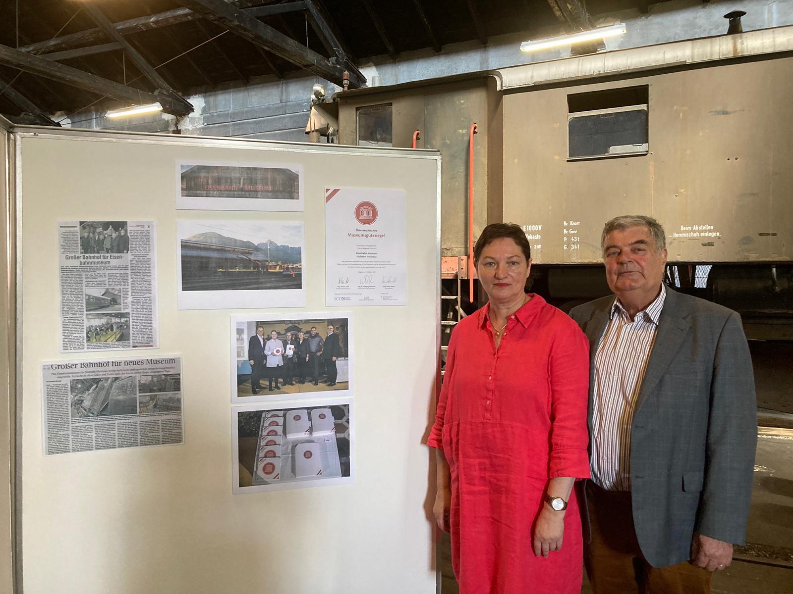 Sonja und Karl Nothdurfter vom Verein der Lienzer Eisenbahnfreunde. Foto: Stangl
