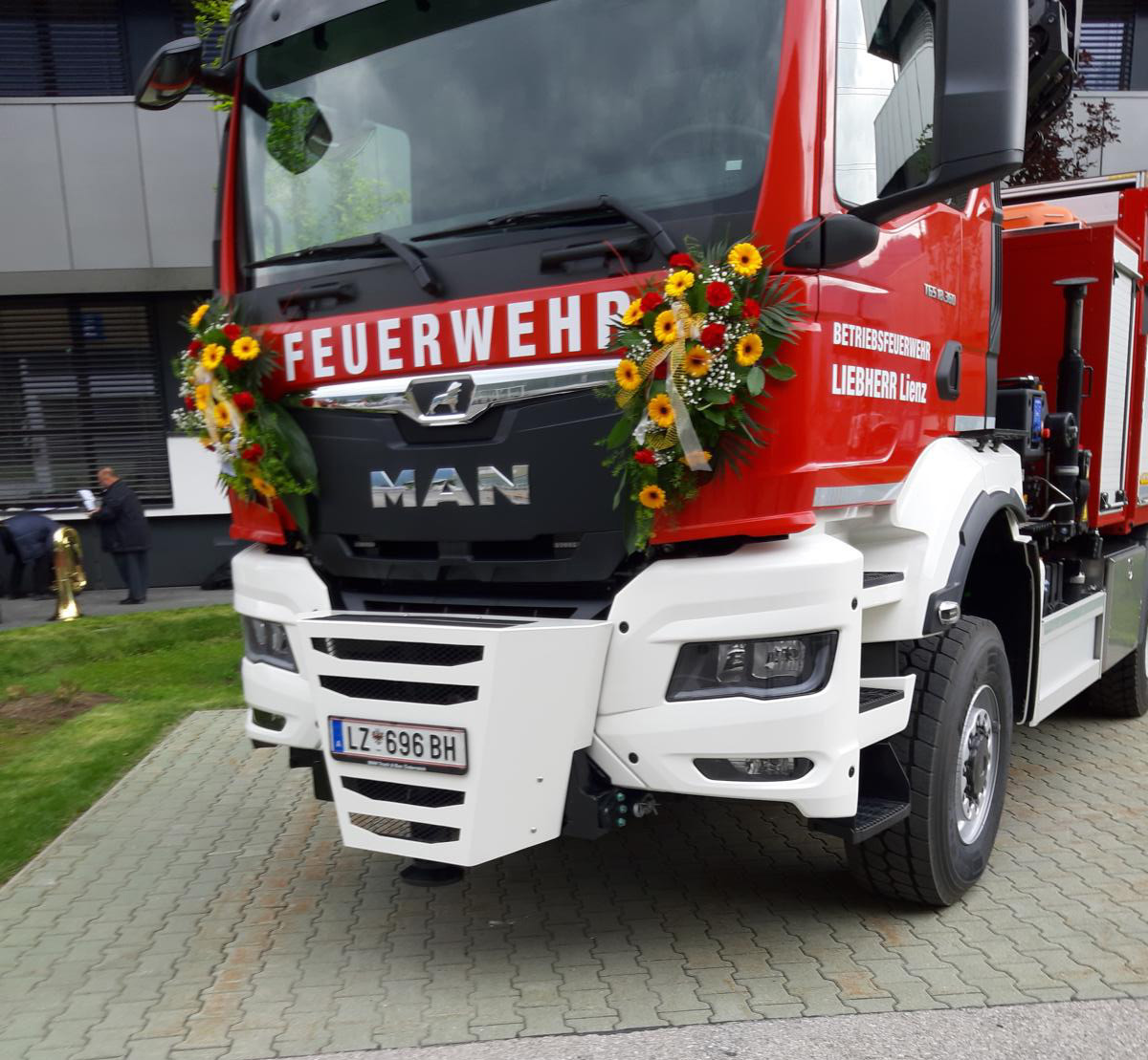 Das neue Einsatzfahrzeug f&uuml;r die Betriebsfeuerwehr der Fa. Liebherr. Foto: Abart