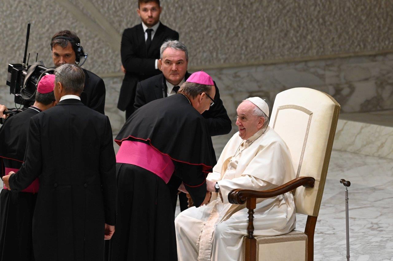 Bischof Glettler bei Papstaudienz. Foto: Di&ouml;zese Innsbruck/Sigl
