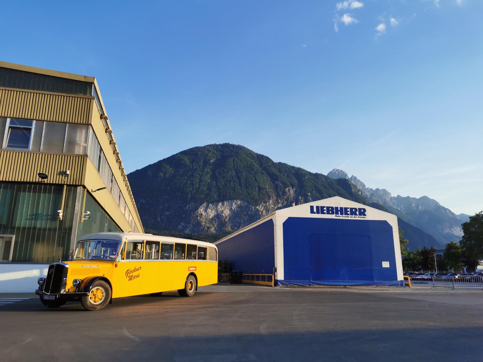 Die Glockner-Marie drehte in der "Langen Nacht der Forschung" mit den BesucherInnen ihre Runden am Gel&auml;nde