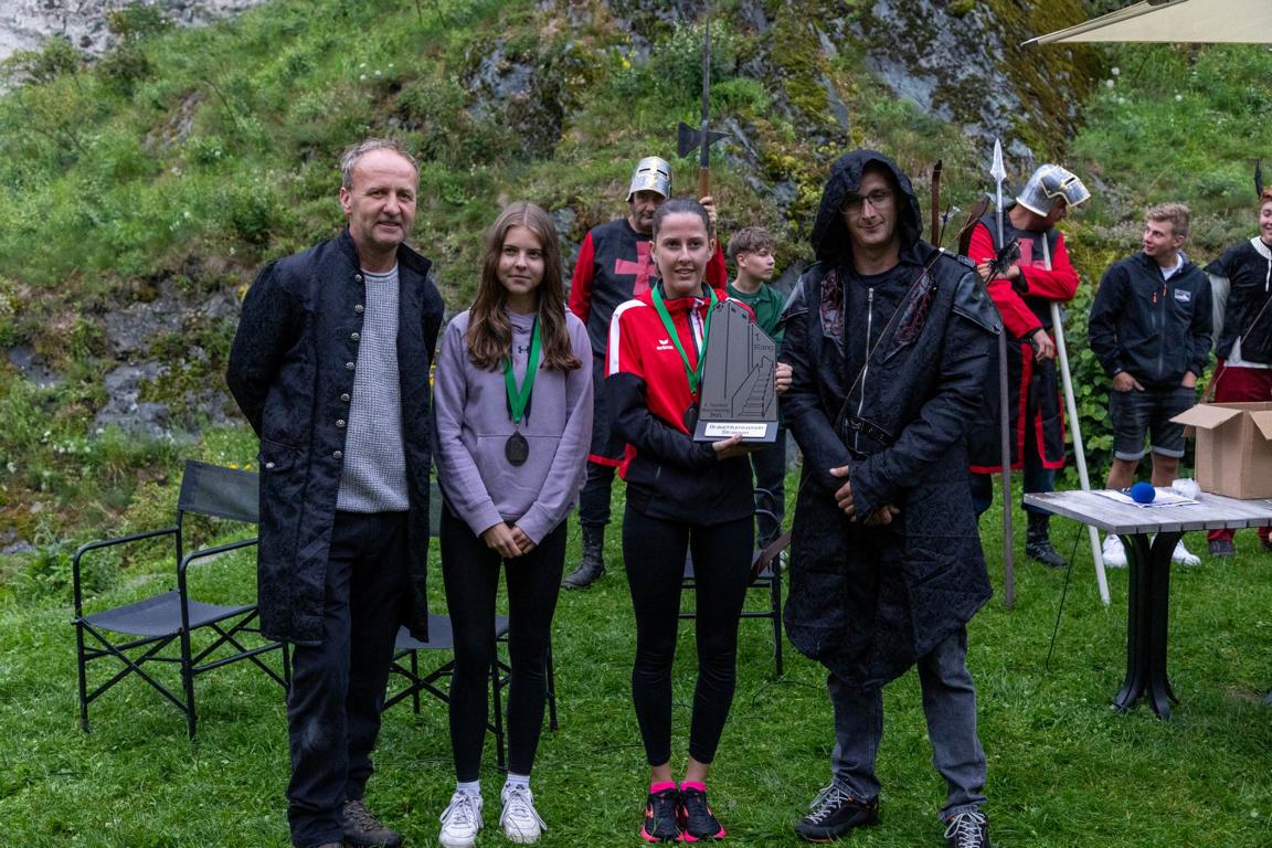 Fabiola Fortschegger (rotschwarze Jacke) war die Schnellste bei den Damen