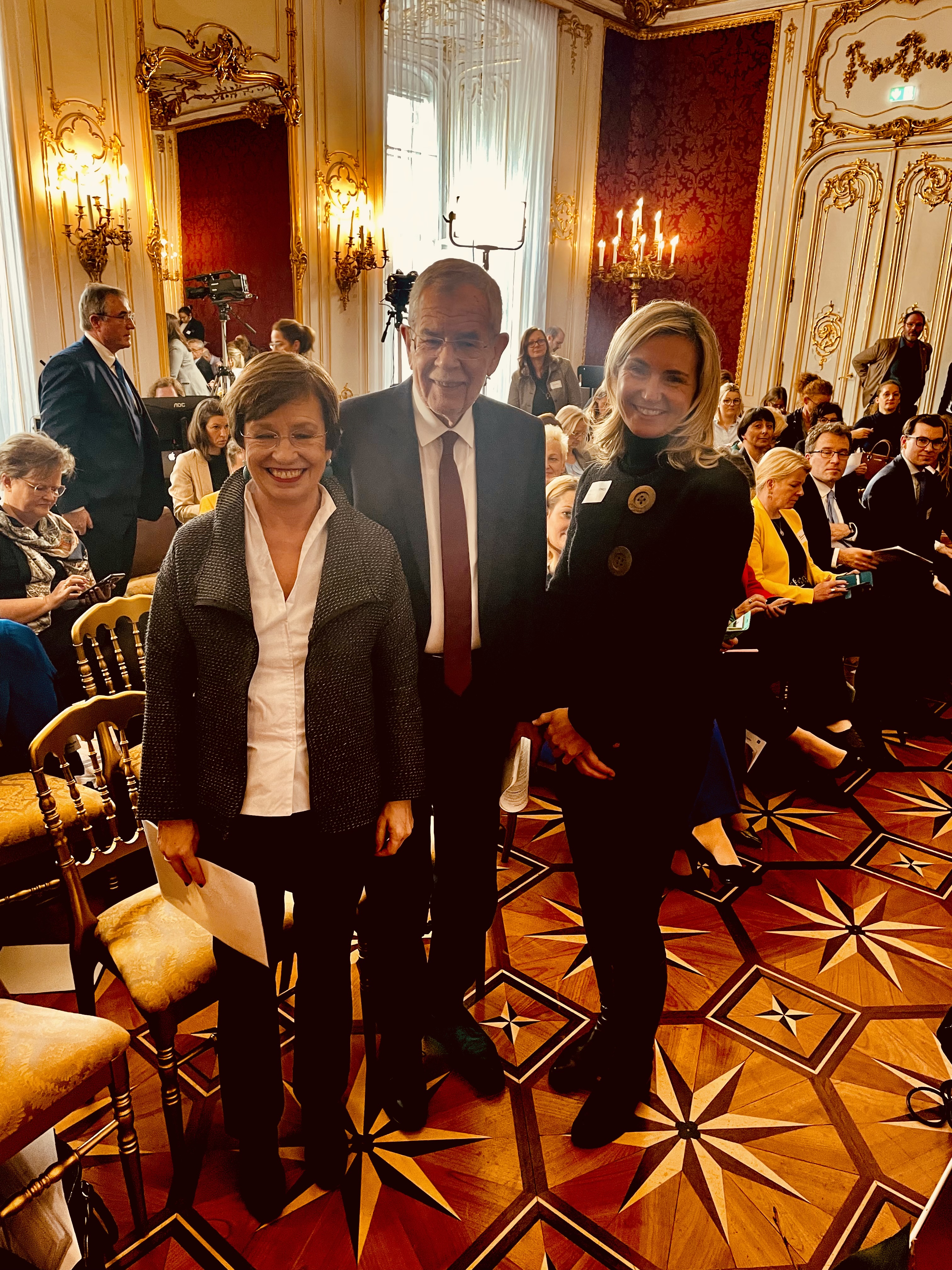 v.l.: Doris Schmidauer, Alexander Van der Bellen und Sabine Bodner
