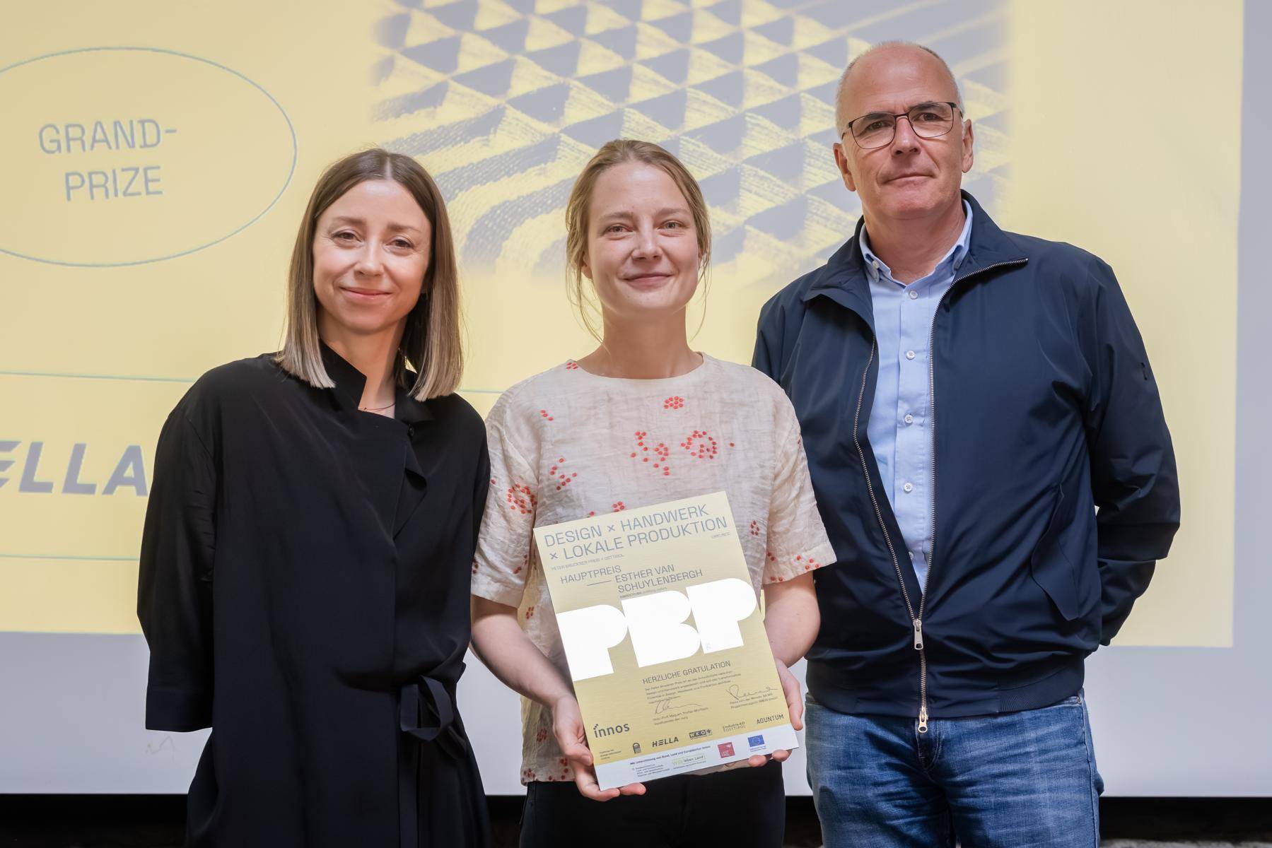 Eine der drei Hauptpreistr&auml;gerInnen: Esther van Schuylenbergh "Shifting Colours". Foto: Innos/Brunner Images