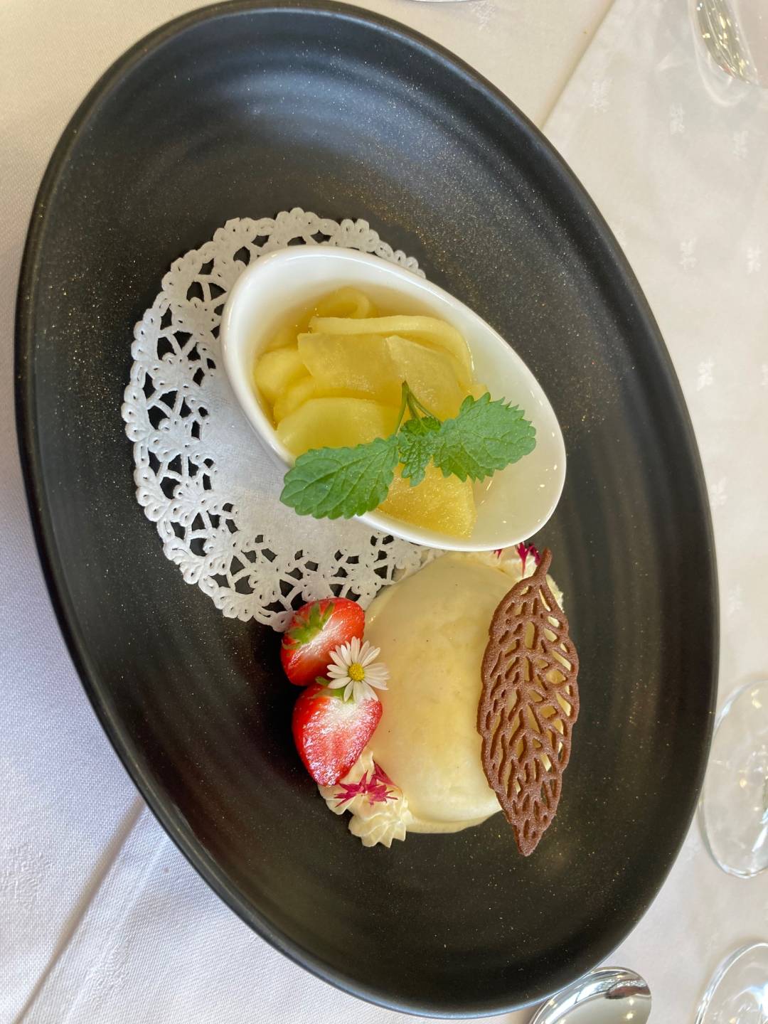 ... bis zum Dessert. Foto: Stangl
