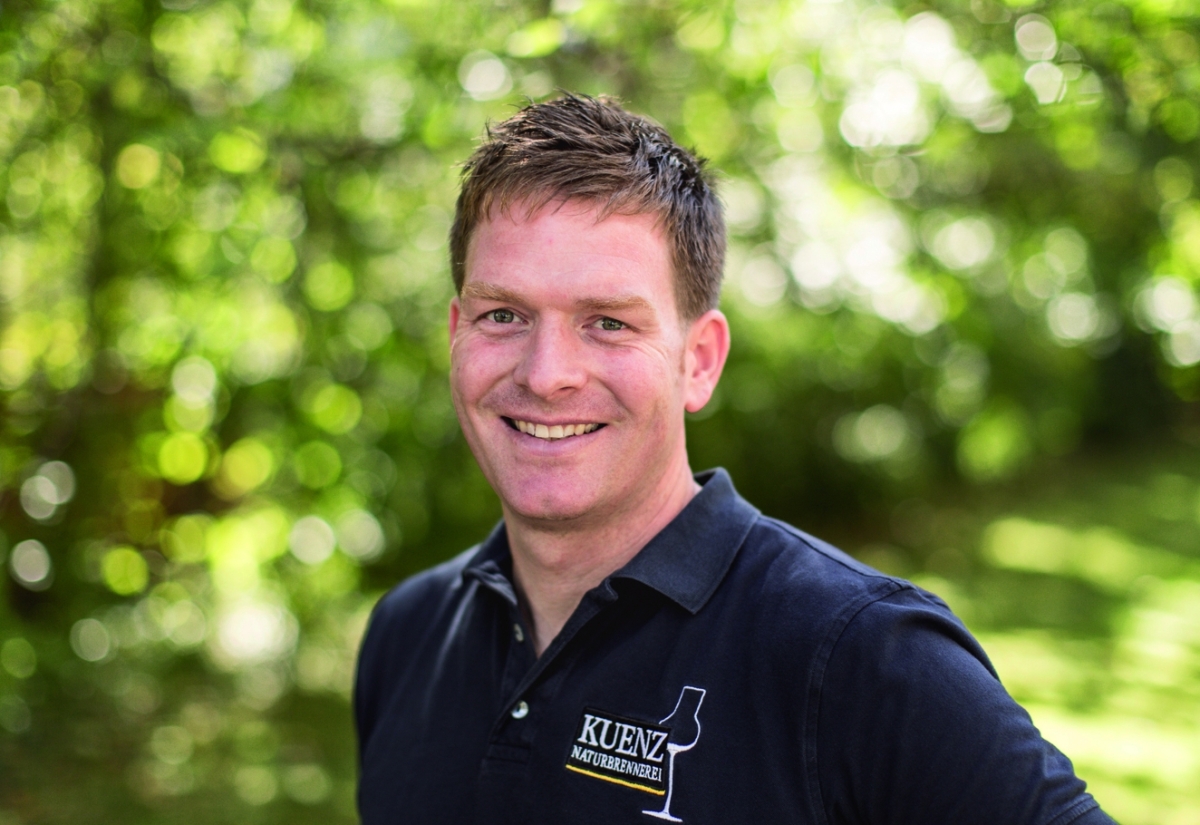 Heimvorteil, frisch geerntet: &Auml;pfel & Apfelsaft aus D&ouml;lsach