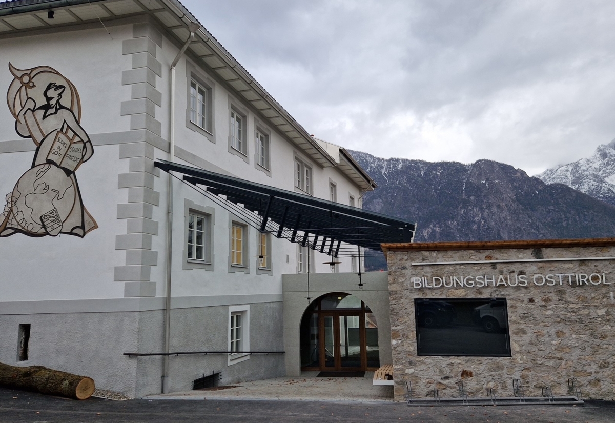 Bildungshaus bezieht das ausgebaute Widum St. Andr&auml;