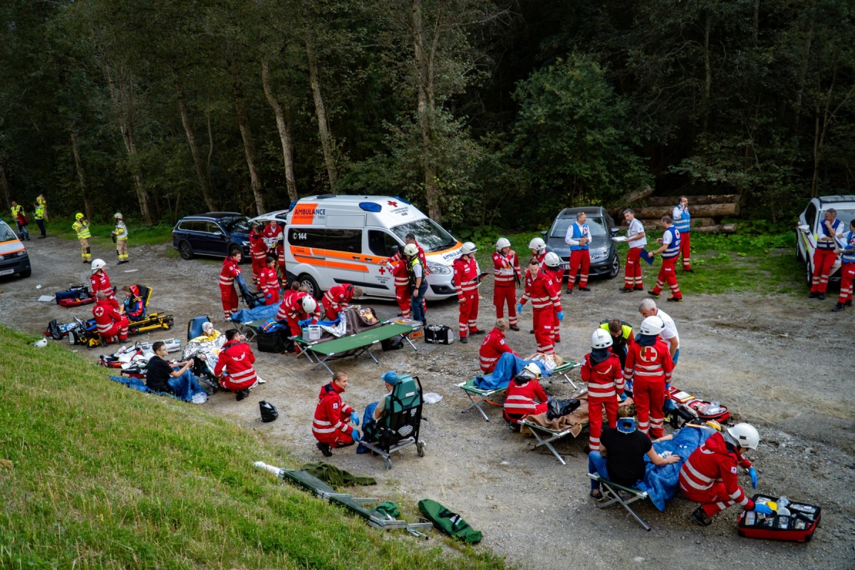 Bezirks&uuml;bung der Sondereinsatzgruppe