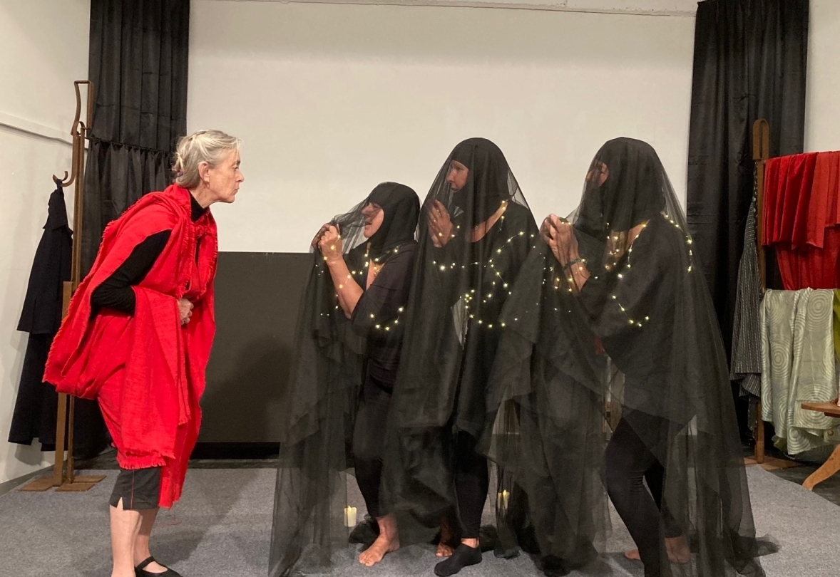 FrauenArt bringt &bdquo;Die rote Landa&ldquo; auf die B&uuml;hne