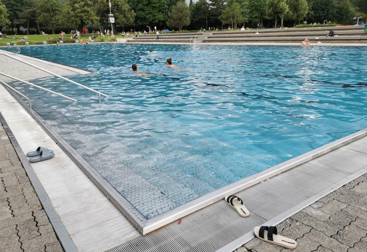 Wie lange haben die Freib&auml;der in Osttirol noch offen?