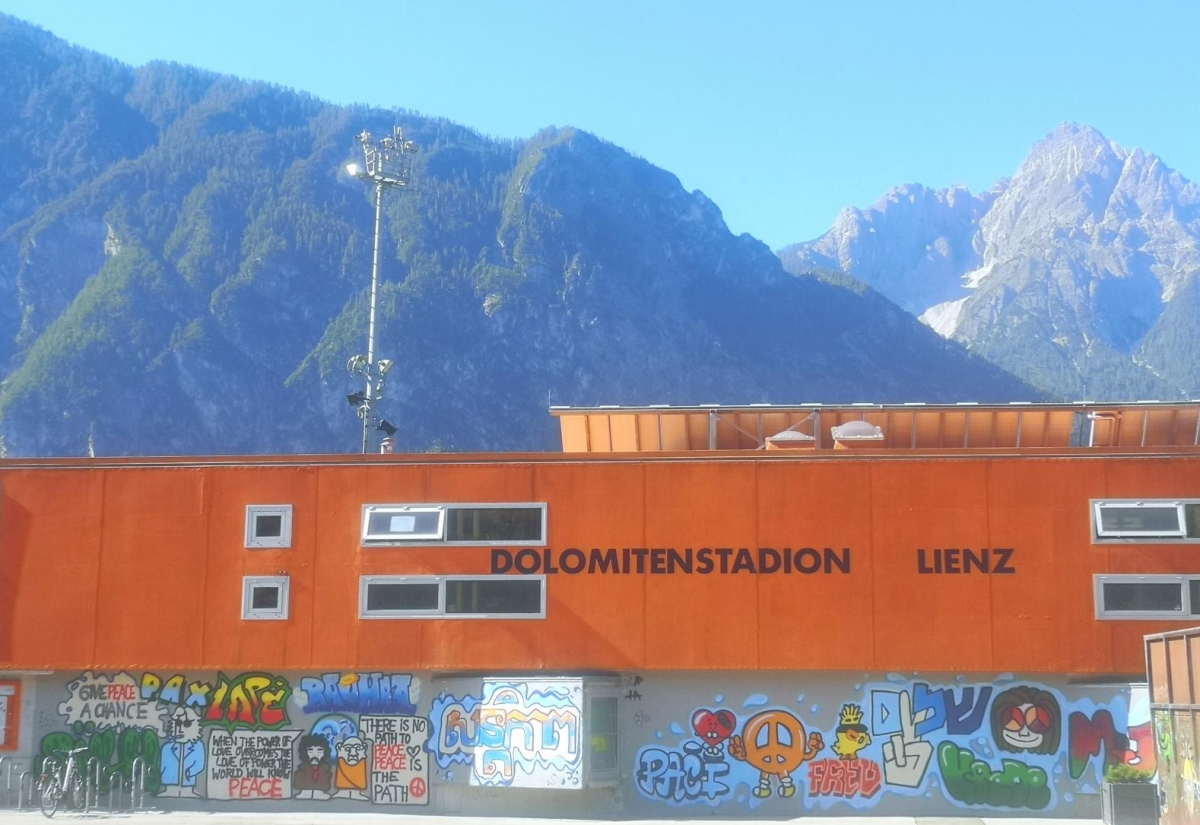 Fu&szlig;ball-Highlights im Lienzer Dolomitenstadion 