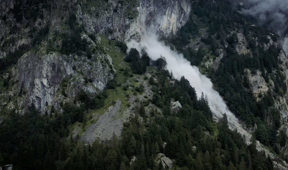 Video: Erste Sprengungen am Pl&ouml;ckenpass