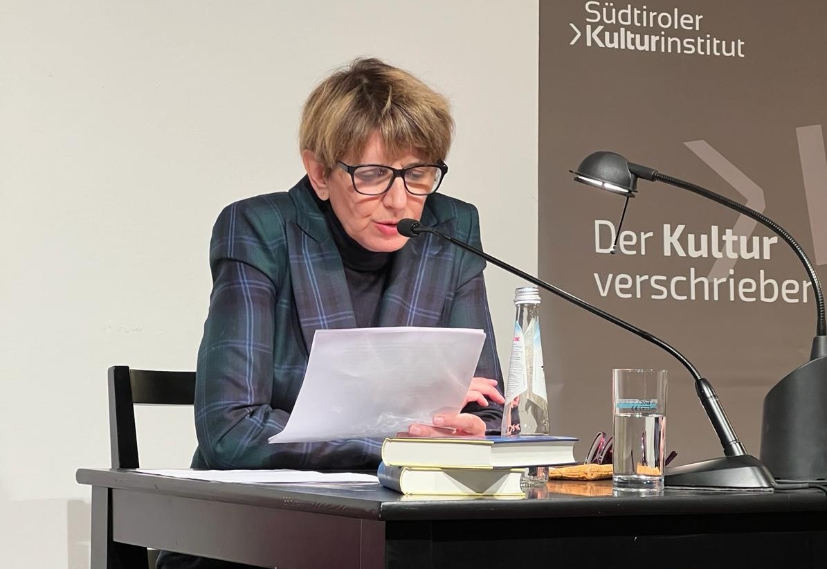 S&uuml;dtiroler Krimiautorin kommt in die Stadtb&uuml;cherei Lienz