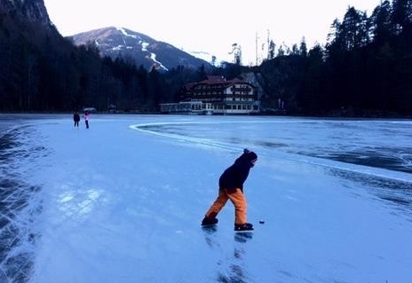 Tristacher See zum Eislaufen freigegeben