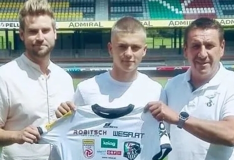 Fu&szlig;baller aus Nu&szlig;dorf-Debanter erhielt Profivertrag