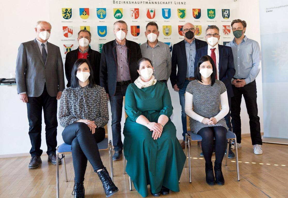 Ein B&uuml;rgermeister vorab angelobt und Alt-Bgm verabschiedet