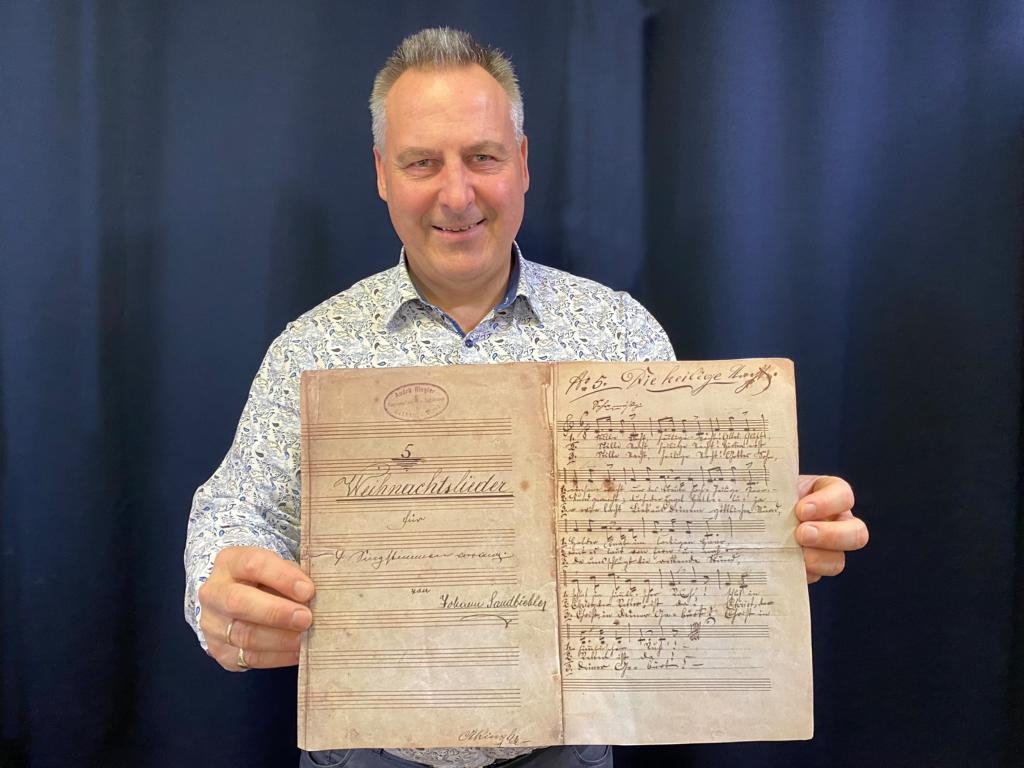 130 Jahre altes &bdquo;Stille Nacht-Notenblatt&ldquo; aus Osttirol 