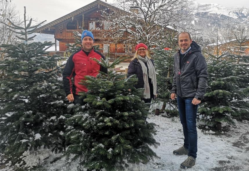 Tiroler Christb&auml;ume f&uuml;r SOS Kinderdorf und Bundespr&auml;sident