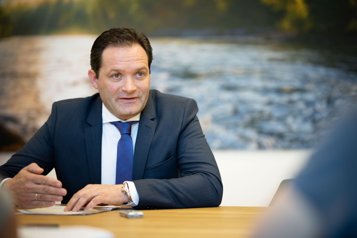 Minister Totschnig verteidigt Osttiroler Schafbauern