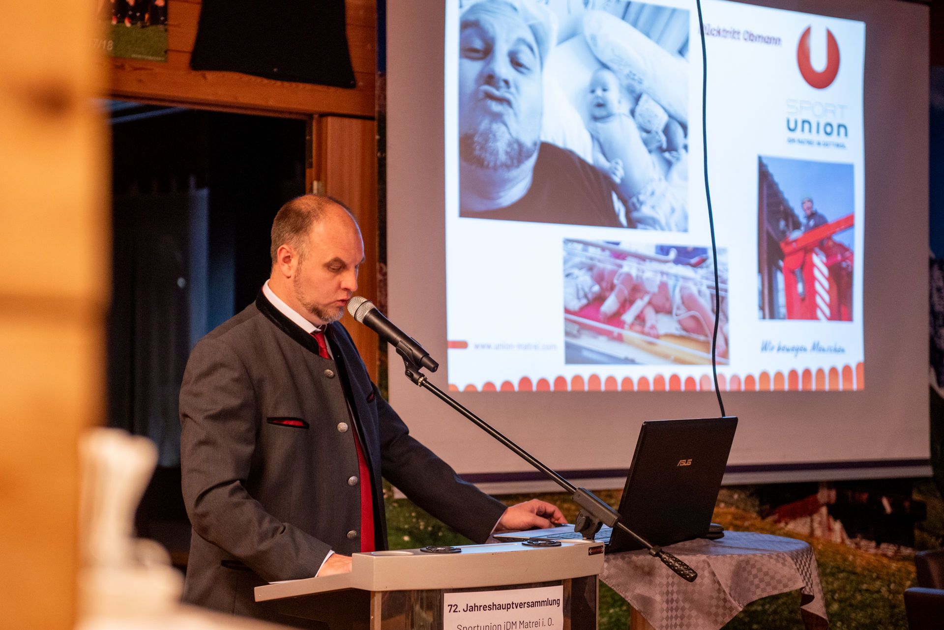 Natalis Ganzer erl&auml;utert die Gr&uuml;nde f&uuml;r seinen R&uuml;cktritt   Foto: iDM Matrei