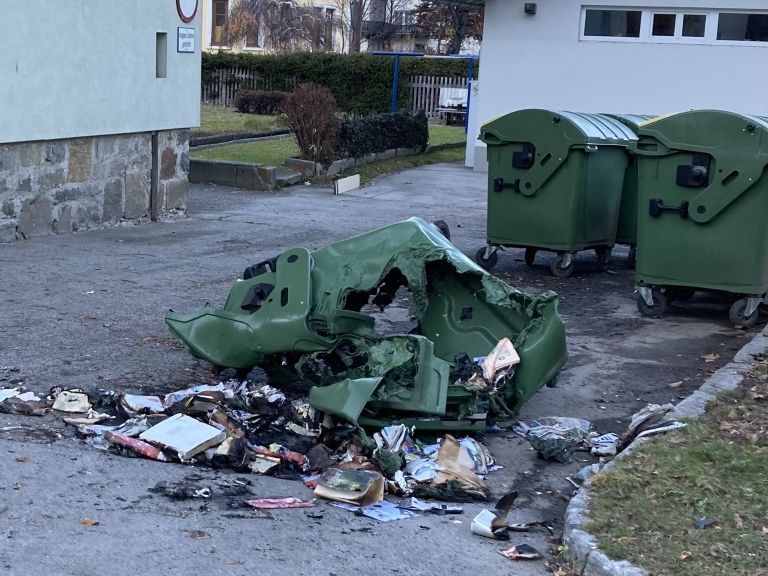 M&uuml;llcontainerbrand in Lienz, Verdacht auf Brandstiftung