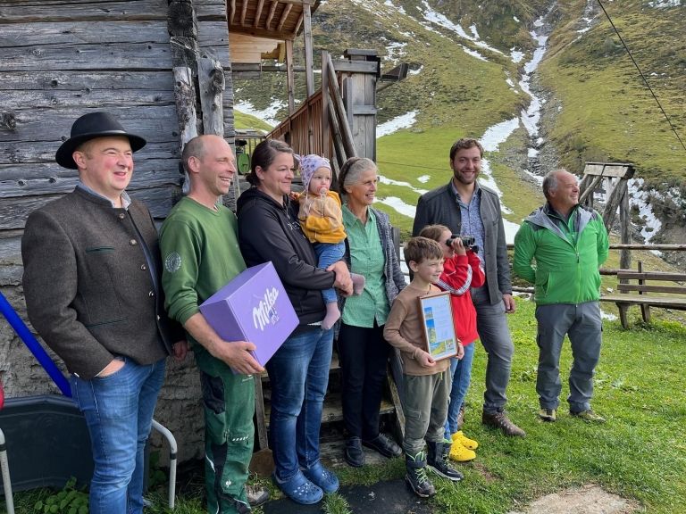 Matrei: Auszeichnung f&uuml;r Familie Presslaber auf Kessler Alm