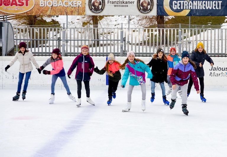 Lienzer Eislaufplatz &ouml;ffnet am Montag