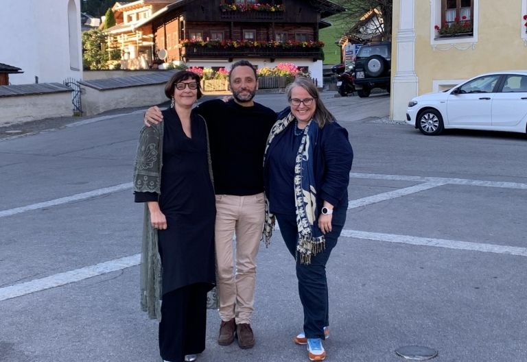 Welchen Stellenwert hat die Demokratie in der Gesellschaft? 