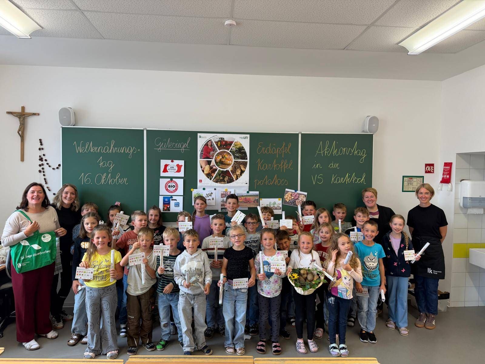 B&auml;uerinnen-Besuch in der VS Kartitsch. Foto: LK B&auml;uerinnen Tirol