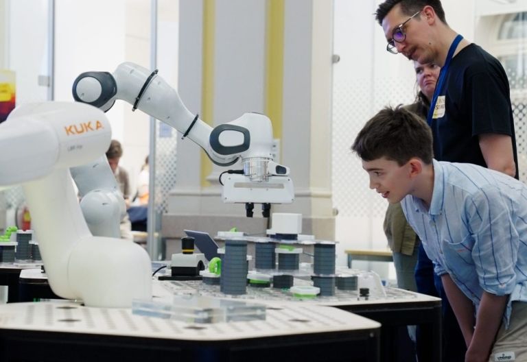 Kindersommer-Uni heuer mit neuen Themen und 33 Workshops