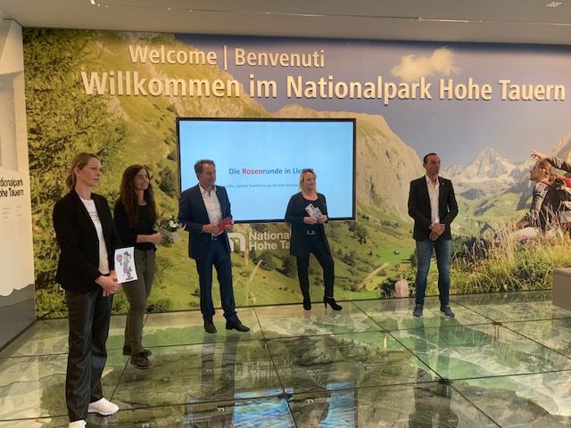 TVBO-Gesch&auml;ftsf&uuml;hrerin Barbara Nu&szlig;baumer, Stadtf&uuml;hrerin Evelin Gander, TVBO-Obmann Franz Theurl, Obfrau des Lienzer Ortsausschusses Kathrin J&auml;ger und TVBO-Aufsichtsrat Thomas Winkler, Foto: Brugger