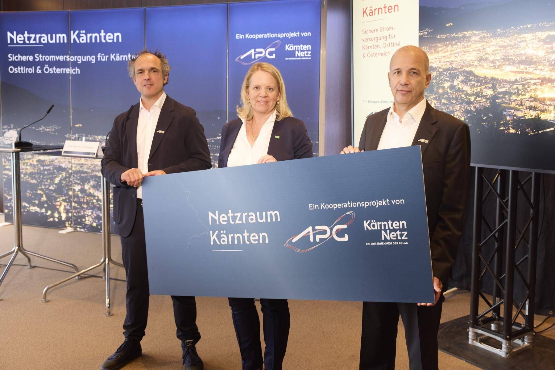 vlnr Christian Bellina (APG), Wolfgang Hafner (APG), Eva Tatschl-Unterberger (K&auml;rnten Netz). Foto: Netzraum K&auml;rnten/Johannes Puch
