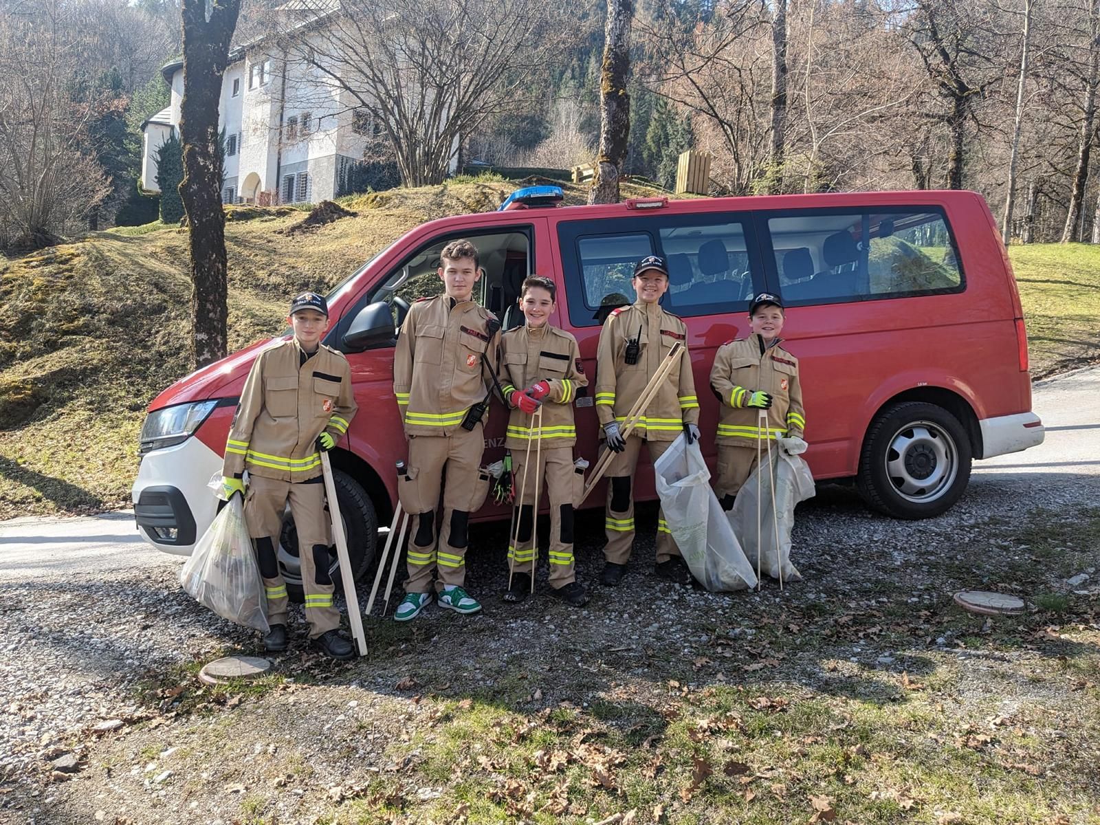 Reinigungskolonne sammelte zwei Kubikmeter M&uuml;ll 3