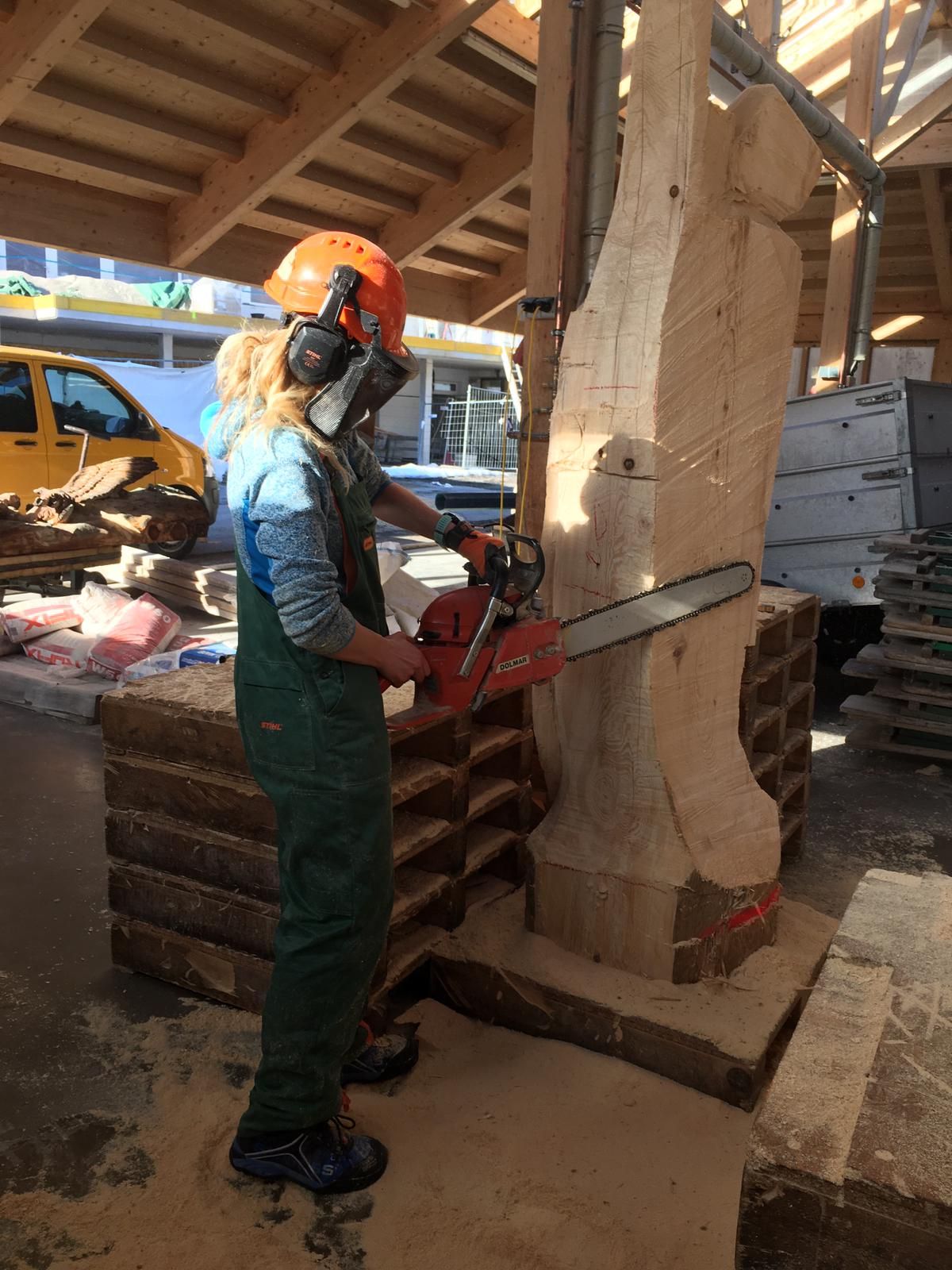 Raphaela bei der Arbeit, Foto: SOS Kinderdorf