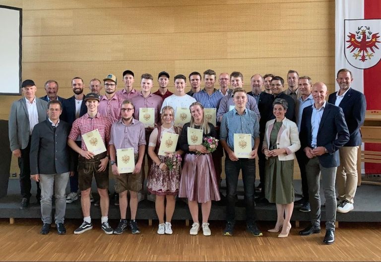13 Tischlerlehrlinge feierten erfolgreichen Abschluss