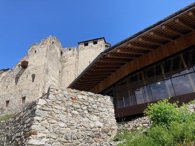 Voller Veranstaltungskalender auf der Burg Heinfels
