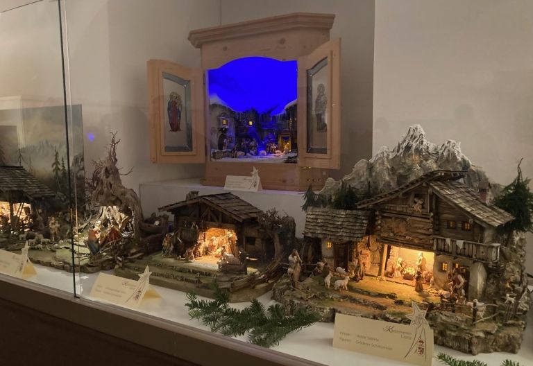 Beschauliche Krippenwelt in der Lienzer Liebburg