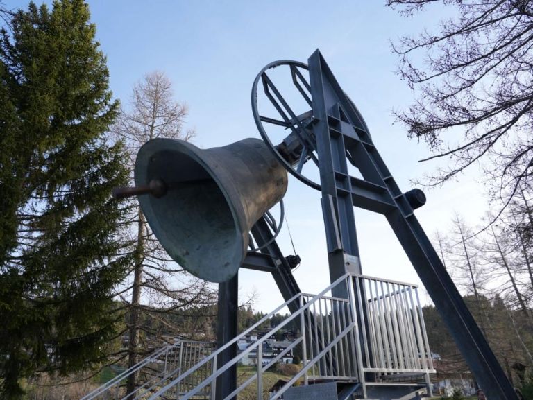 Glocken l&auml;uten gegen den Hunger in der Welt