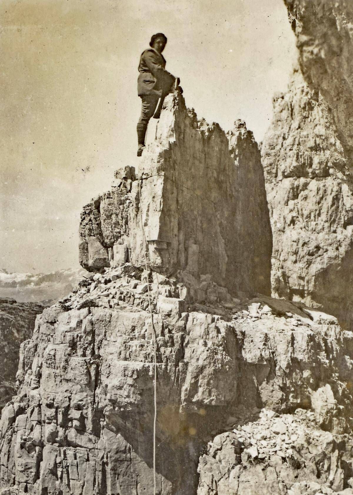 Torre Grande, Cinque Torri/Ampezzaner Dolomiten, 1929 (Fotografin: Una May Cameron)