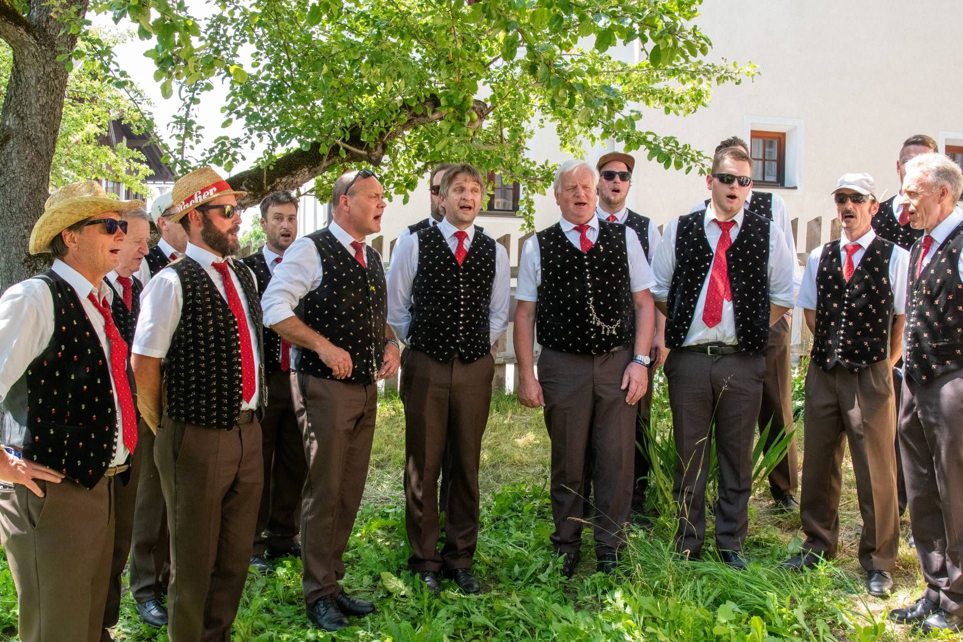 Der MGV Wei&szlig;briach.