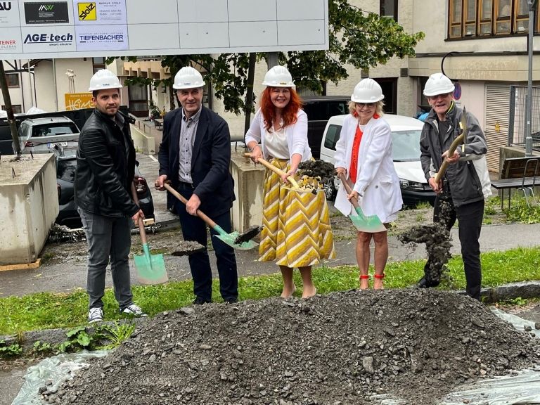 Spatenstich beim Matreier Wohn- und Pflegeheim