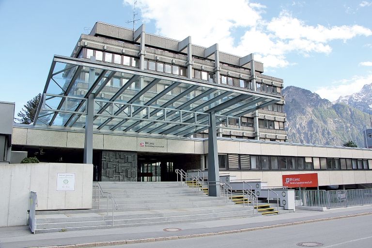 Land Tirol reagiert auf Turbulenzen an der BH Lienz