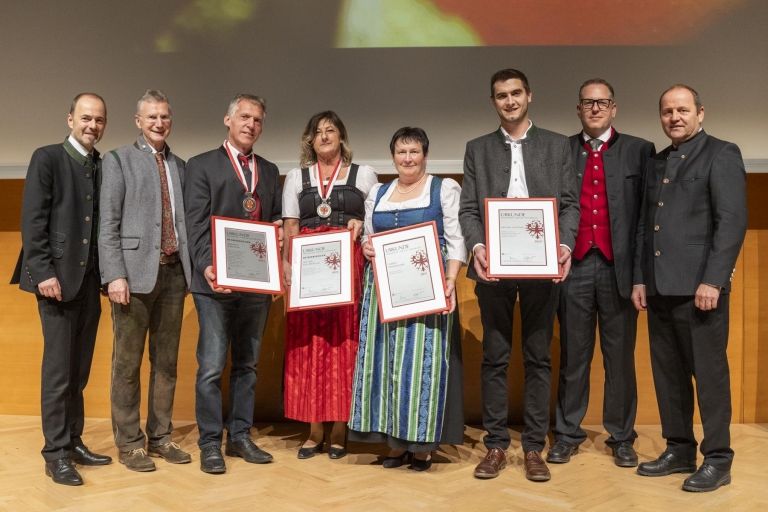 Hohe Qualit&auml;t bei Tiroler Schnapspr&auml;mierung