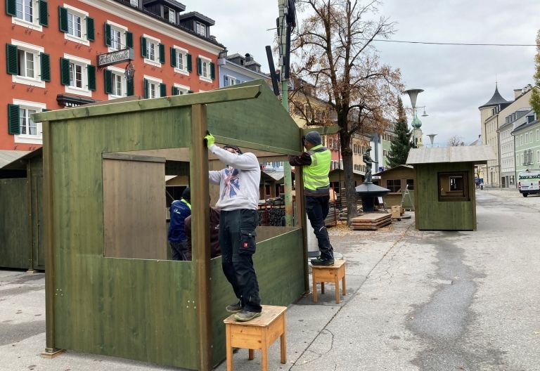 Aufbau f&uuml;r Lienzer Adventmarkt l&auml;uft in jedem Fall