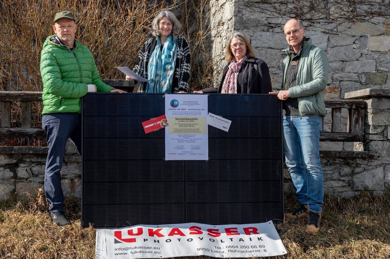 Projektstart mit Obmann Stadtmarkt Lienz Berno M&uuml;hlburger, Pfarrerin Margit Leuthold, Kuratorin Ursula H&ouml;rtnagel, Projektleiter DI Gerald Altenweisl, BEd. Foto: Markus Mayr