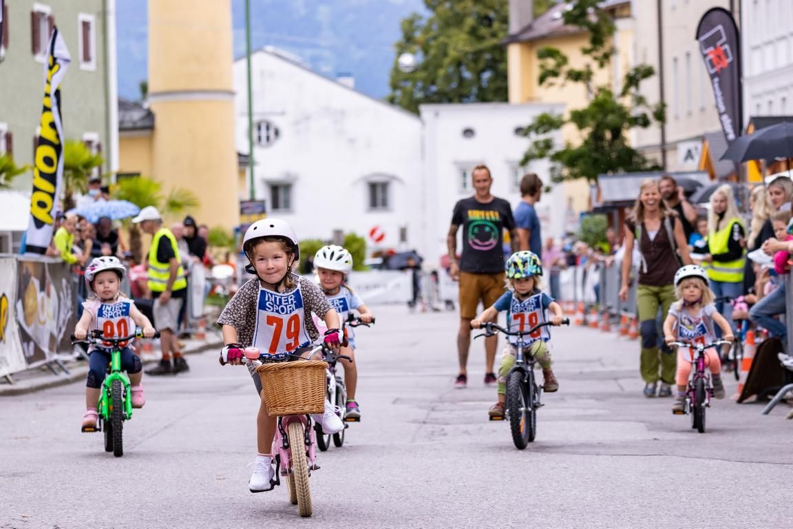 Action am Hauptplatz, Foto: Expa Pictures
