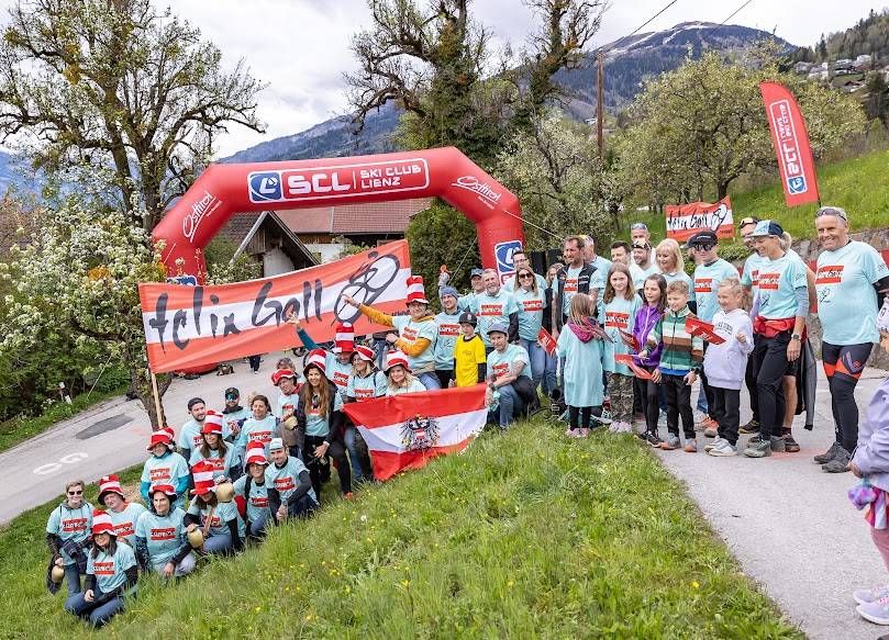 Die Felix-Gall-Fankurve in Stronach. Foto: Expa Groder